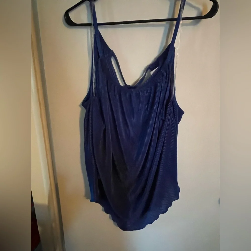 Women’s dressy‎ tank blue ribbed spaghetti straps 3XL